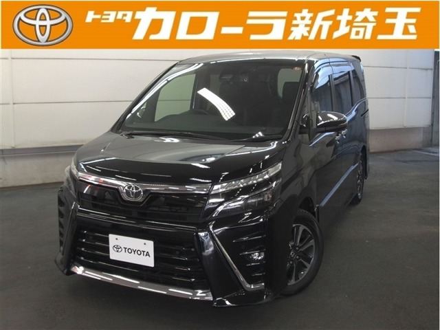 Toyota Voxy 1