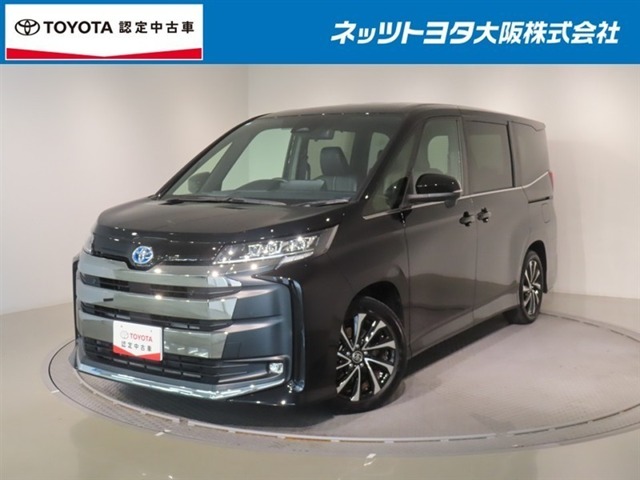 Toyota Noah 1
