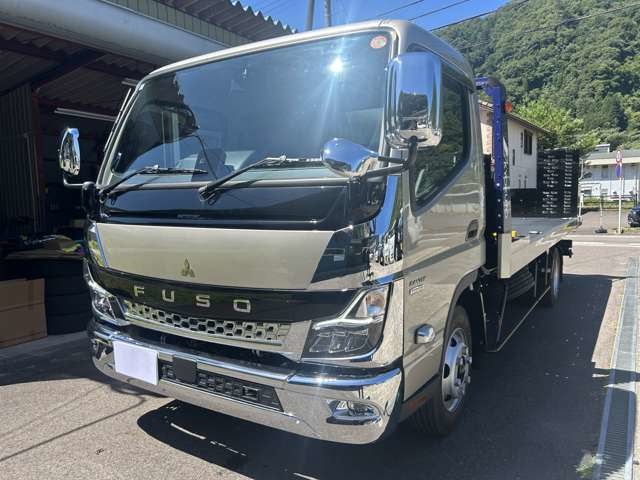 2025 Mitsubishi Fuso Canter