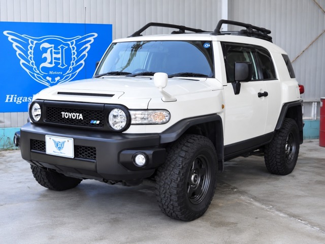 Toyota FJ Cruiser 2
