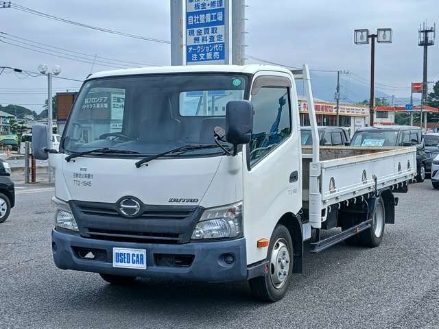 Hino Dutro 1