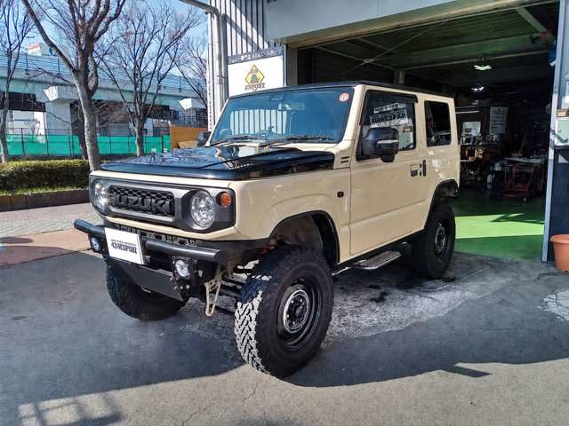 Suzuki Jimny 1