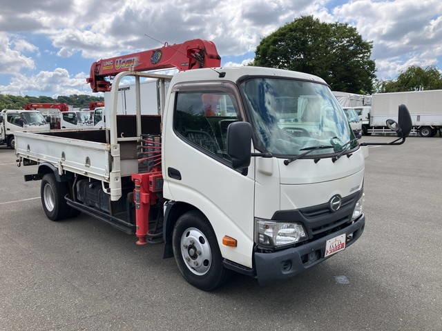 2017 Hino Dutro