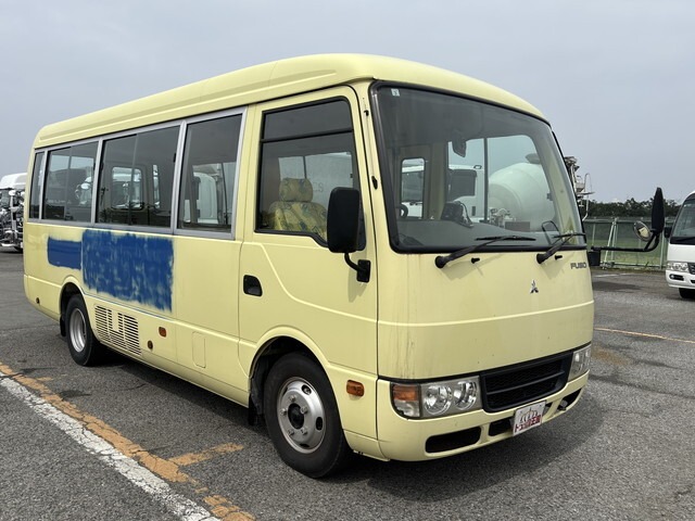 2011 Mitsubishi Fuso Rosa