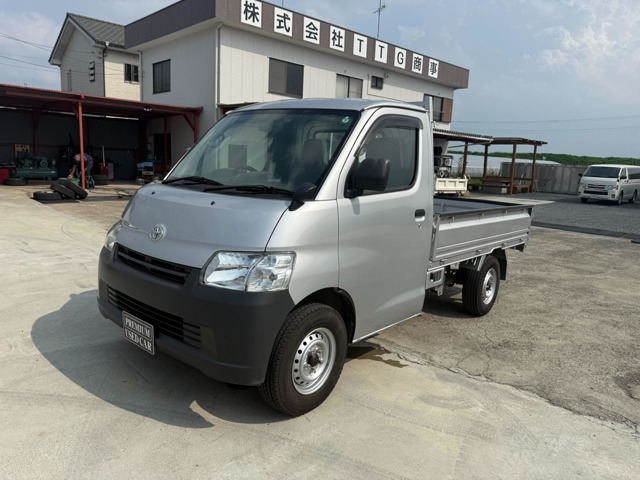 2011 Toyota Light Ace Truck
