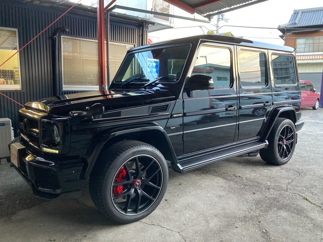 Mercedes-Benz G-Class 1