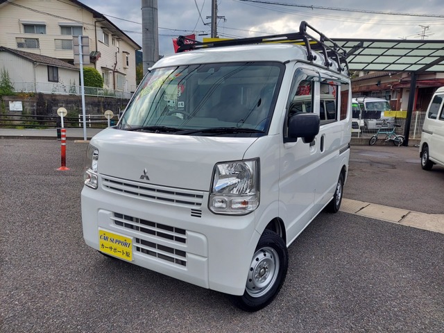 Mitsubishi Minicab Van 1