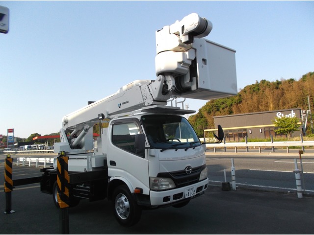 2012 Hino Dutro
