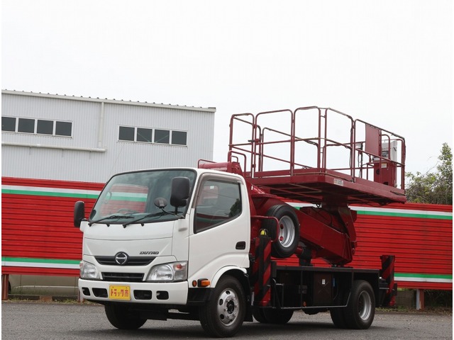 2014 Hino Dutro
