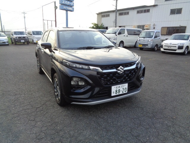 Suzuki Fronx 1
