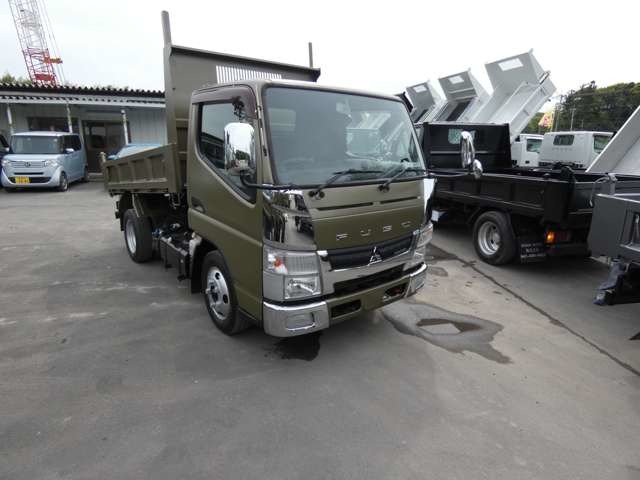 Mitsubishi Fuso Canter 2