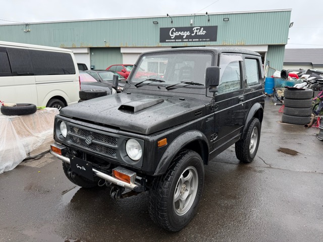 Suzuki Jimny 1