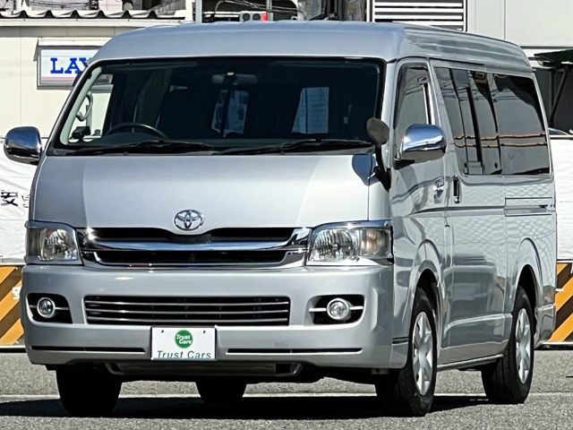 2006 Toyota Hiace