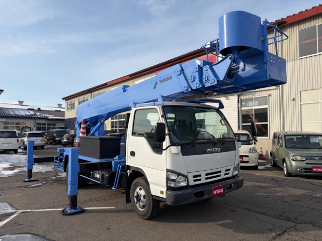 2005 Isuzu Elf