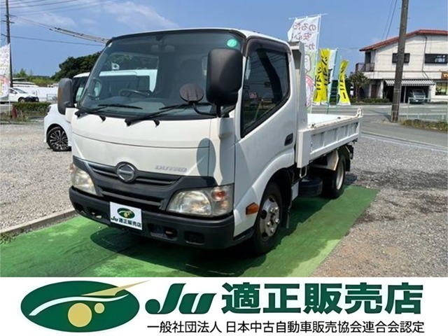 2013 Hino Dutro