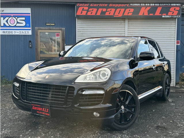 Porsche Cayenne 1