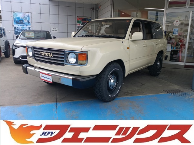 Toyota Land Cruiser 100 2