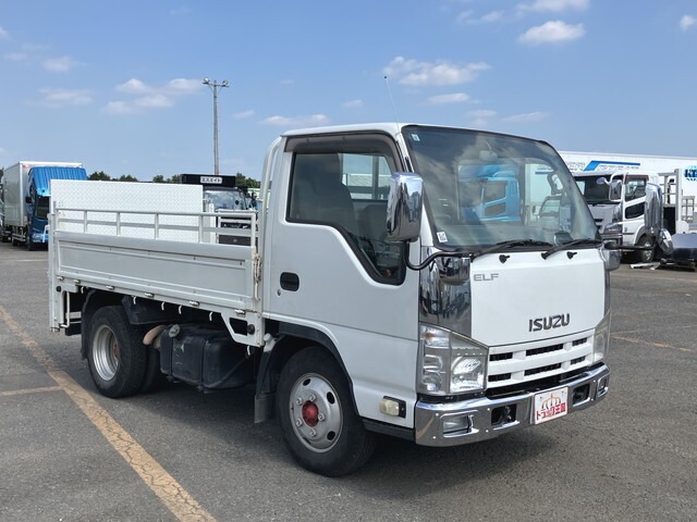 2010 Isuzu Elf
