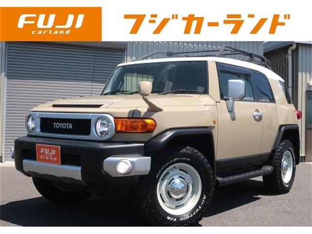 Toyota FJ Cruiser 2