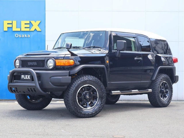 Toyota FJ Cruiser 2