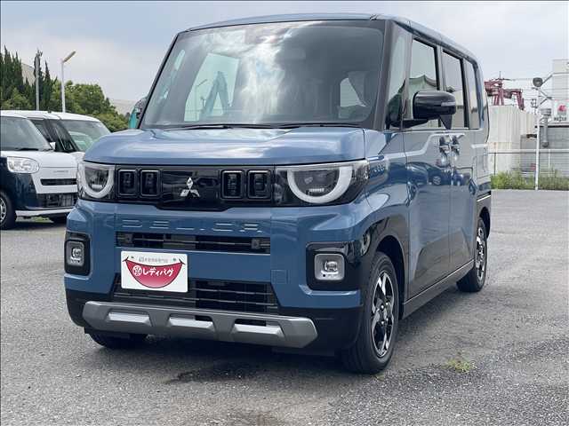 Mitsubishi Delica Mini 1