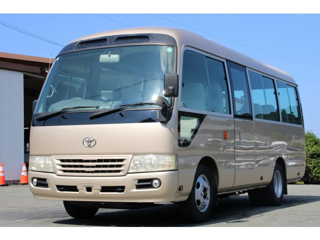 Toyota Coaster 1