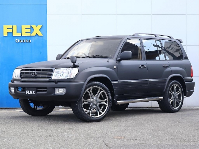 Toyota Land Cruiser 100 2