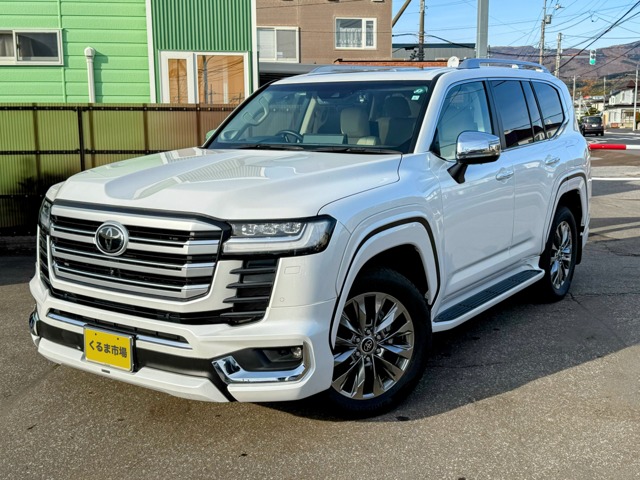Toyota Land Cruiser 300 2