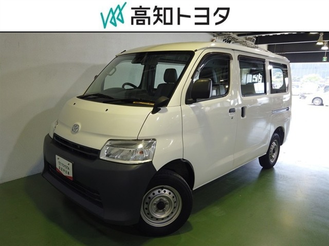 Toyota Town Ace Van 1