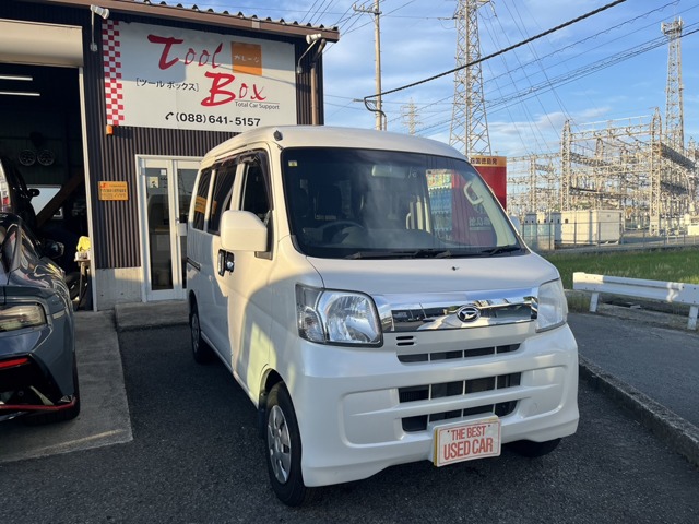 Daihatsu Hijet Cargo 1