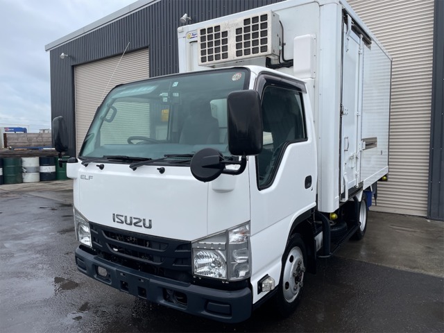 2017 Isuzu Elf