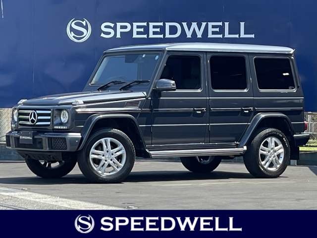 Mercedes-Benz G-Class 1