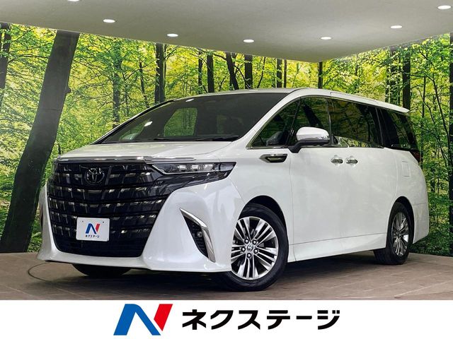 Toyota Alphard 1