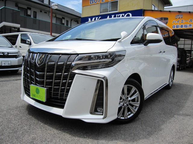 Toyota Alphard 1