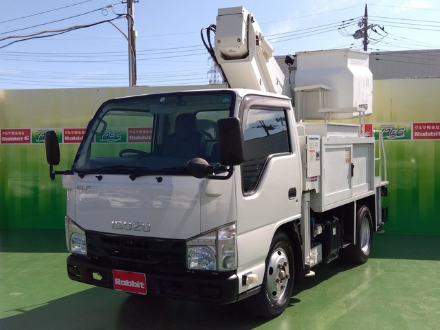 2019 Isuzu Elf