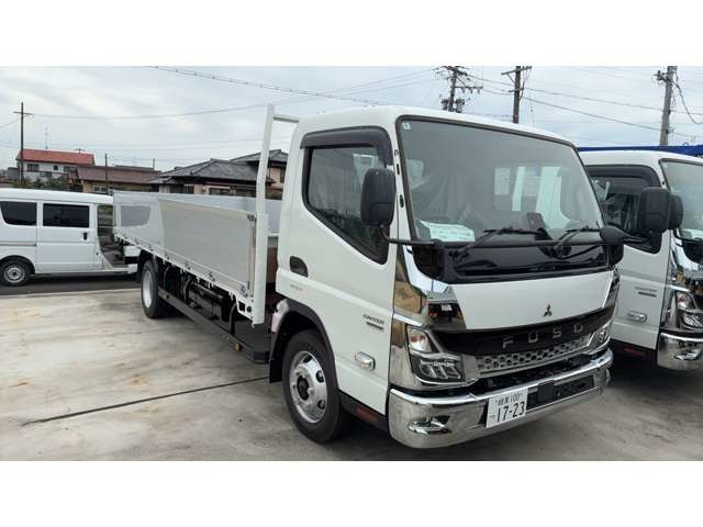 2025 Mitsubishi Fuso Canter