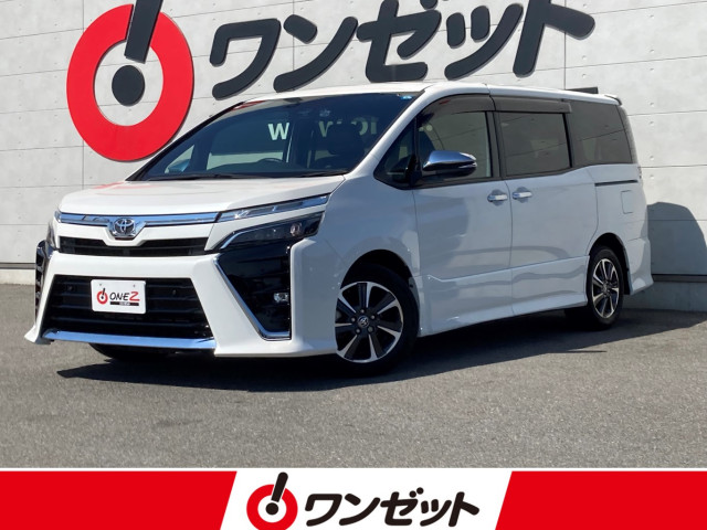 Toyota Voxy 1