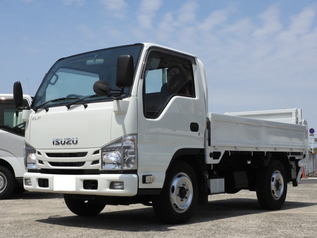 2018 Isuzu Elf