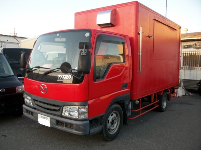 Mazda Titan Dash 1