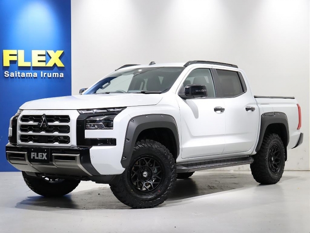 Mitsubishi Triton 2