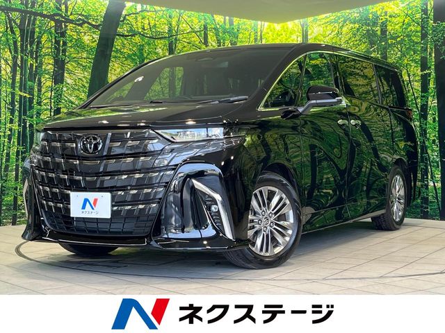 Toyota Alphard 1