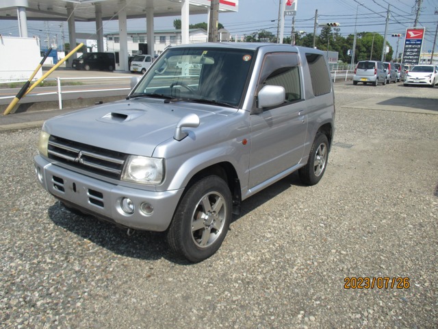 Mitsubishi Pajero Mini 1