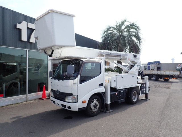 2013 Hino Dutro