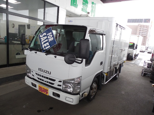 Isuzu Elf 1