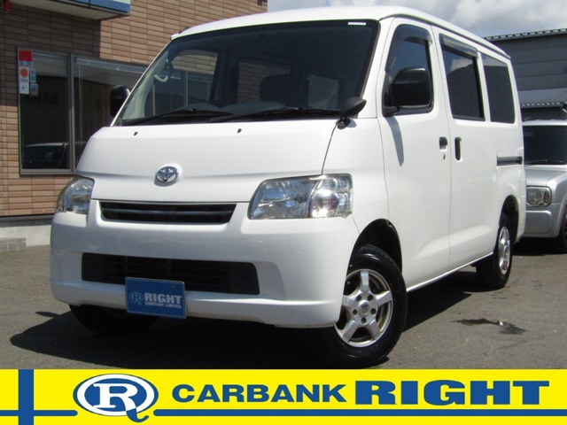 Toyota Light Ace Van 1
