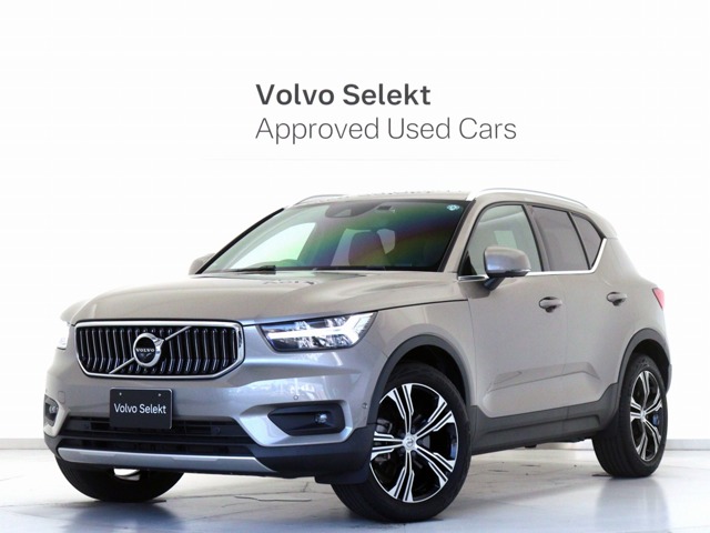 2022 Volvo XC40