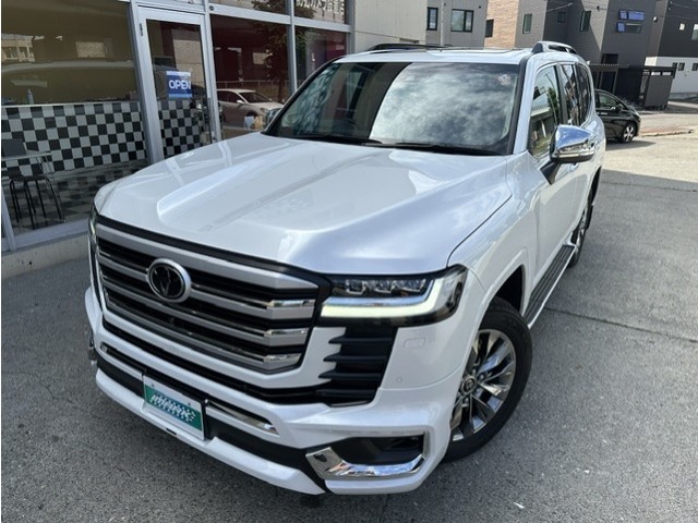 Toyota Land Cruiser 300 2