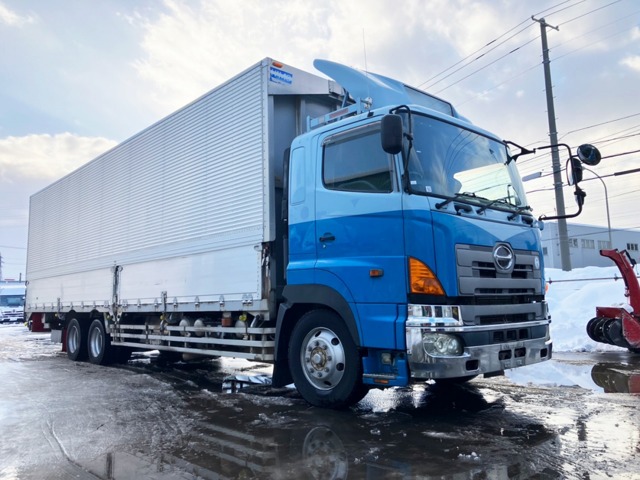 Hino Profia 1