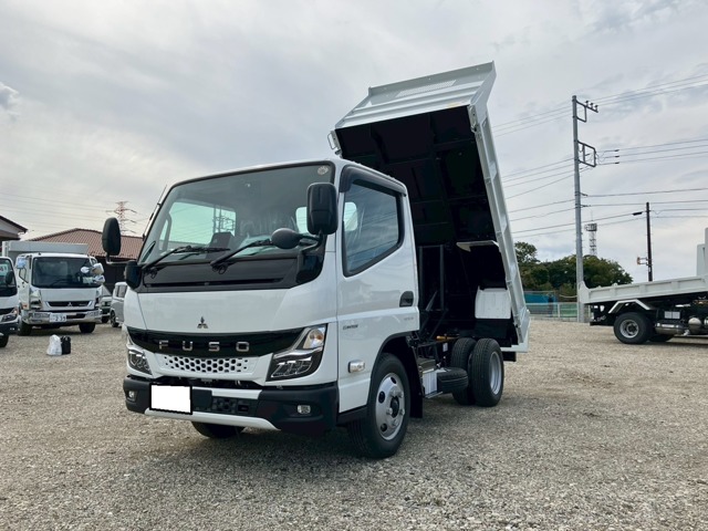 Mitsubishi Fuso Canter 1