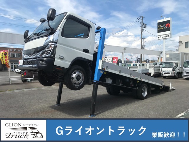 Mitsubishi Fuso Canter 1